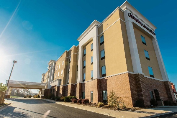 Hampton Inn By Hilton And Suites Effingham image 3